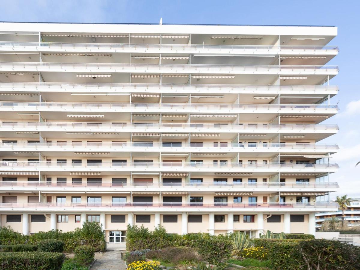 Apartment Le Grand Large-3 By Interhome Le Lavandou Exteriér fotografie